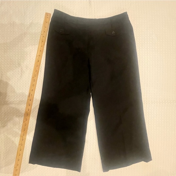 WHBM. Sz 4. Black Legacy Wide Leg Pant. Classic lightweight. Wardrobe essential - Picture 13 of 17